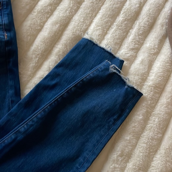 denim pants, full length and super stretch material from American eagle. - Picture 2 of 3